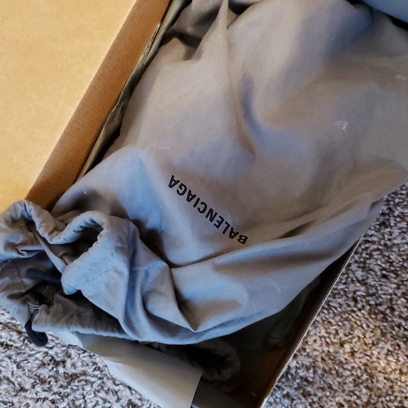 Balenciaga sneakers - Picture 11 of 12